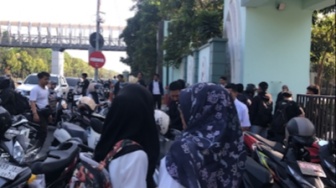 Demo Mahasiswa UINSA: Tuntut Transparansi Rektorat Tanpa Harus Merugikan Rekan Sendiri