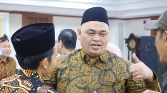 Gara-gara Gadget, Budaya Baca Terancam? Ini Peringatan Tegas Wakil Ketua DPRD Jateng
