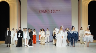 26 Look Mahasiswa ESMOD di Fashion Nation, Bawa Eksplorasi Desain ke Panggung Mode