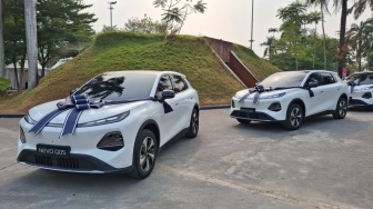 Changan Serahkan Nevo Q05 Perdana ke Konsumen Indonesia