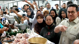 Mendag Klaim MBG Tak Bikin Harga Pangan Naik: Telur Surplus Justru Terserap