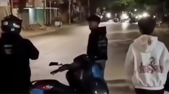 Geng Motor Makin Brutal, Polisi Makassar Diserang Busur hingga Patah Tangan