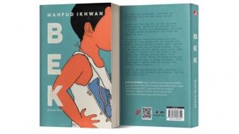 Review Novel Bek: Kisah Anak Kampung yang Bertahan di Lapangan Kehidupan