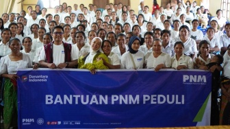 PNM Peduli Hadirkan Trauma Healing untuk Dukung Nasabah Flores NTT Bangkit dan Kembali Berusaha