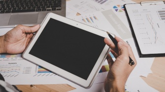 Apakah Tablet Bisa Berfungsi Seperti Laptop? Ini 4 Tips Agar Tabletmu Setara PC