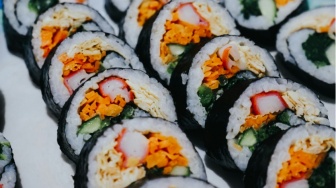Jangan Keliru Lagi! Ini 5 Perbedaan Mencolok Sushi dan Kimbap yang Sering Bikin Tertukar