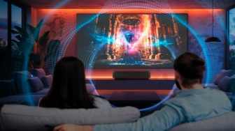 Epson Hadirkan Proyektor 4K Ultra-Short-Throw EH-LS970B untuk Hiburan Layar Besar di Rumah