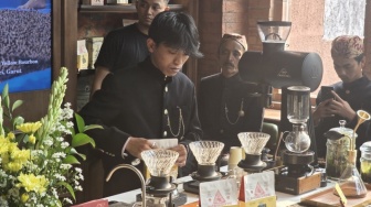 Yellow Bourbon dari Mandalagiri, Kopi Cing Cangkeling Hadir dengan Rasa Fruity dan Cerita Mendalam