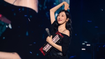 Tiffany Young Blak-blakan di Konser Jakarta, Akui Grogi Bawakan Lagu Baru di Depan Fans
