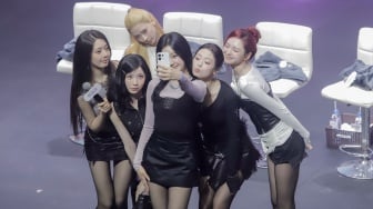 K-Pop Makin Dekat dengan Teknologi Smartphone, Oppo Andalkan Kamera 50MP dan AI di Reno16