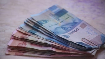 Bukan Tak Tahu Diri, Ini Alasan Lulusan Kabupaten Berhak Ajukan Gaji Tinggi