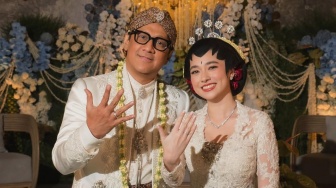 Souvenir Pernikahan Andre Taulany dan Amanda Rigby Isinya Apa? Intip Detailnya