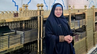 Masuk Raudhah, Khofifah Kenang Kisah Tiang Aisyah dan Doakan Orang Tua Masuk Surga