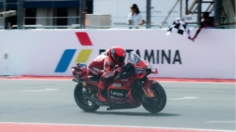 Mengejar atau Dikejar Marc Marquez: Mana yang Lebih Menakutkan di Lintasan MotoGP?
