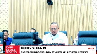 DPR Restui KAI Impor Kereta Bekas untuk KRL Jabodetabek