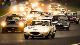 Perkuat Nilai Merek Global, Dunlop Resmi Gandeng Ajang Motor Sport Goodwood Revival