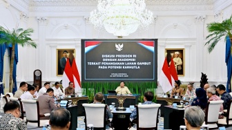 Prabowo Bentuk Badan Gambut dan Mangrove Nasional, Fokus Cegah Karhutla