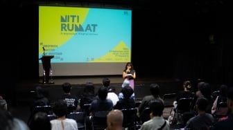 Niti Rumat: Ketika Kurator Seni Rupa Tak Hanya Pameran, tapi Juga Merawat Sejarah