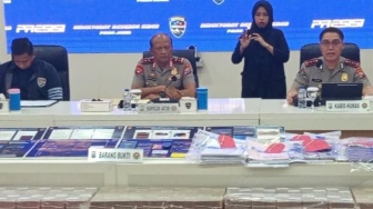 Tergiur Cuan Kripto Korban Boncos Rp81,5 Miliar: Sindikat Lintas Negara Dibongkar Polda Jatim