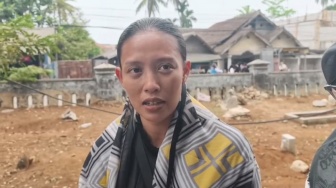 Istri Korban Hilang Kapal Arupadhatu 1 Minta Pencarian Dilanjutkan hingga Krui dan Enggano