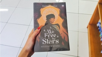 We Free the Stars: Perjalanan Terakhir Mengembalikan Sihir ke Arawiya