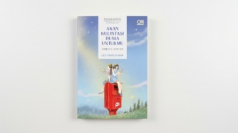 Ulasan Novel Akan Kulintasi Dunia Untukmu: Surat yang Menjembatani Dua Masa