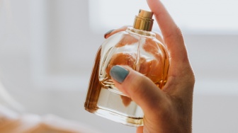 Parfum Aroma Ylang-Ylang Seperti Apa? Ini 5 Rekomendasinya yang Segar dan Awet