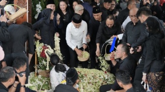 Guruh Soekarnoputra dan Jejak Panjangnya di Dunia Seni Indonesia
