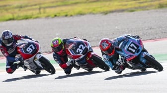 Drama 0,037 Detik di Aragon! Duel Sengit Bawa Kiandra Ramadhipa Jaga Asa 3 Besar Moto3 Junior