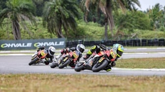 Baru 3 Bulan Latihan, Dua Pembalap Cilik Indonesia Sukses Imbangi Pace Rider Top Malaysia di Sepang!