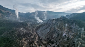 Api Biru Muncul di Gunung Papandayan, Pendakian Ditutup Sementara