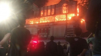 Toko Hamzah Batik Malioboro Terbakar Dini Hari, Saksi Sempat Dengar Suara Ledakan
