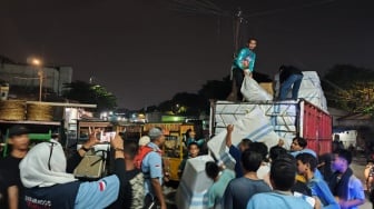 Kemensos Salurkan Bantuan Rp223 Juta untuk Korban Kebakaran Kampung Muka