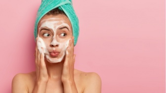 5 Panthenol Cleanser untuk Kulit Sensitif yang Ampuh Perkuat Skin Barrier