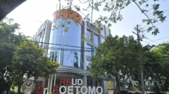 Petaka Pradik di RSUD Dr. Soetomo: 172 Calon Dokter Spesialis Unair Tumbang Keracunan Makanan
