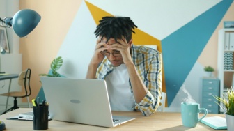 Side Job: Pilihan atau Kewajiban untuk Bertahan Hidup?