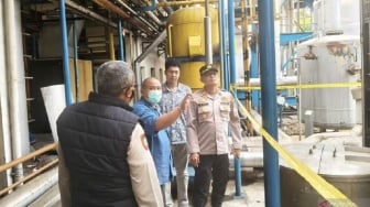 Gas Pabrik Bocor di Pasar Rebo, 24 Warga Sesak Napas hingga Dilarikan ke Rumah Sakit