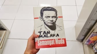 Semangat Muda: Ketika Tan Malaka Membaca Indonesia dari Pertarungan Kelas