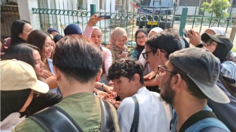 Blusukan Pasar Minggu Bareng TRIPTIS, Melihat Wajah Asli Jakarta yang Sering Terlupakan