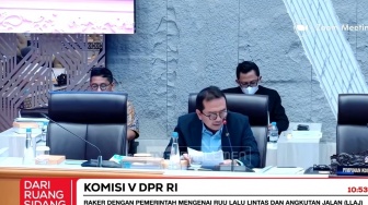 Revisi UU LLAJ Dimulai, Komisi V DPR Soroti Masalah ODOL hingga Nasib Ojol