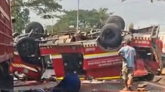 Mobil Hilang Kendali dan Terguling, 3 Anggota Damkar Pangkep Gugur