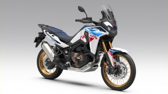 Tampil Lebih Gagah, Honda CRF1100L Africa Twin Dapatkan Penyegaran Warna Baru