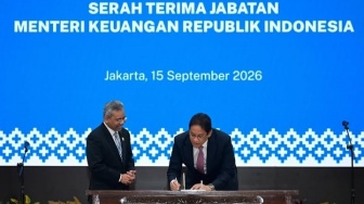 Reshuffle Menteri Keuangan: Ketika Ambisi Politik Membebani APBN