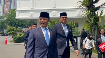 Merapat ke Istana Pakai Jas Lengkap, Menlu Sugiono Buka Suara Soal Isu Geser Jadi Menko PMK