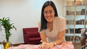 Kisah Ayu Rianna, Penulis yang Jadikan Kebaya sebagai Outfit Keseharian