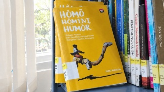 Homo Homini Humor: Tertawa Dulu, Baru Sadar yang Ditertawakan Diri Sendiri