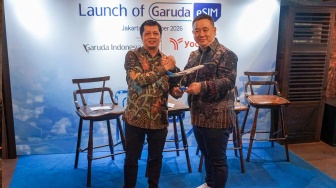 PT Garuda Indonesia (Persero) Tbk dan Yoowifi Indonesia 
meluncurkan Garuda eSIM di Jakarta, Kamis (1/10/2026. [Handout]