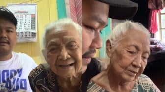 Sosok Mbah Leginah, Nenek Viral yang Sering Ngonten Bareng Cucu Meninggal Dunia