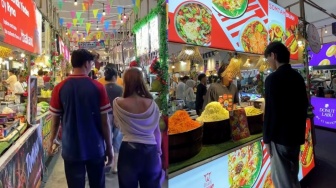 Sensasi Berburu Jajanan Viral ala Chatuchak Bangkok Kini Bisa Dirasakan di Kelapa Gading
