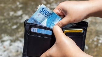 Cara Menata Uang di Dompet Menurut Feng Shui agar Rezeki Lancar